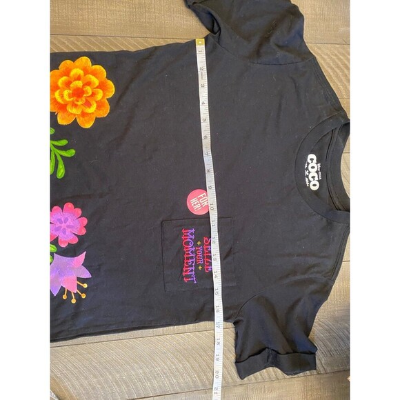 Disney Coco seize your moment tshirt from BoxLunch - Picture 6 of 6